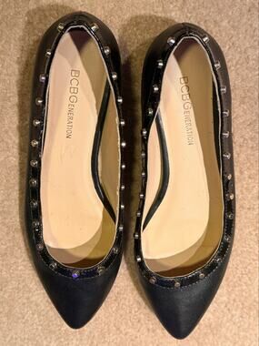 BCBGGeneration Black Studded Pointed Toe Flat Shoes Women’s Size 6 / 36